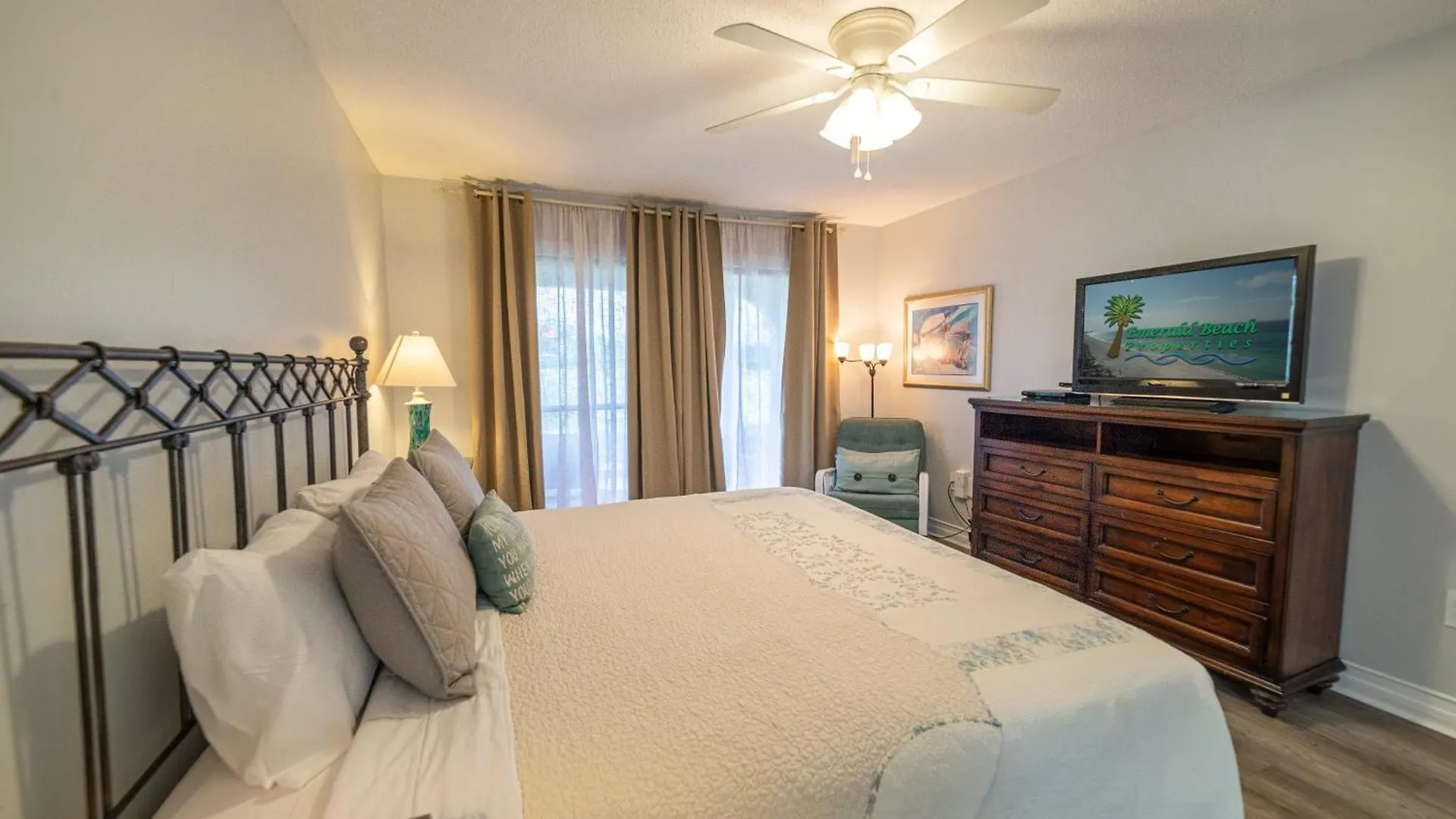 Edgewater Villa 1104 'Sandy Feet Retreat' Panama City Beach Tatil Evi